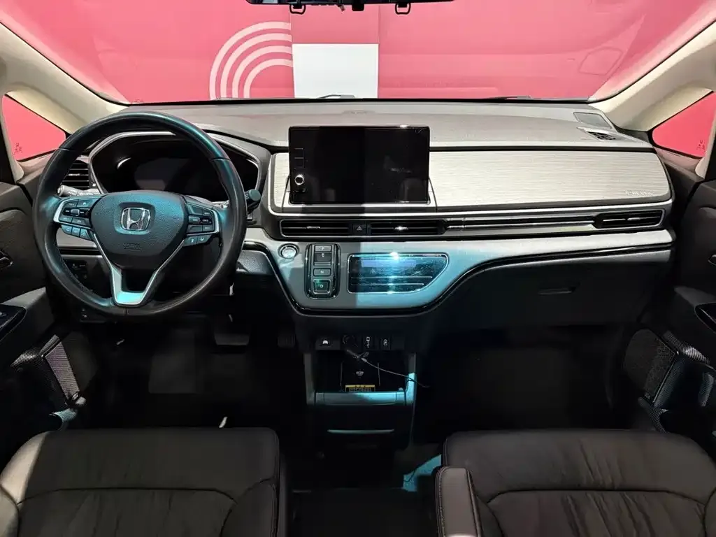 Honda Elysion 2023 из CN, фото 7