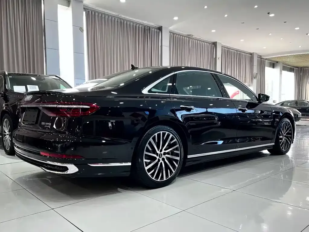 Audi A8 2024 из CN, фото 9