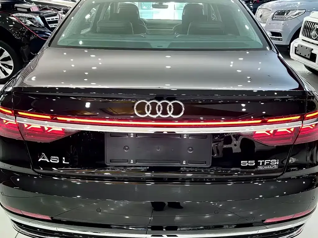 Audi A8 2024 из CN, фото 6