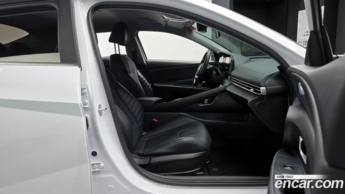 Hyundai AVANTE 2021 из KR, фото 3