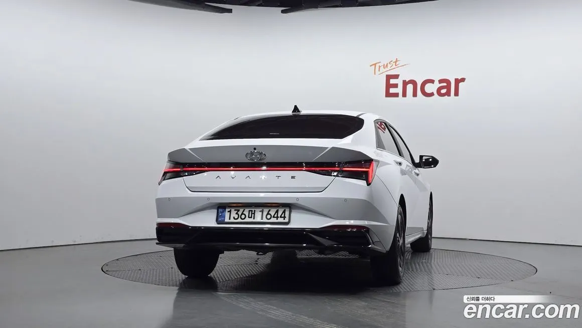 Hyundai AVANTE 2021 из KR, фото 2