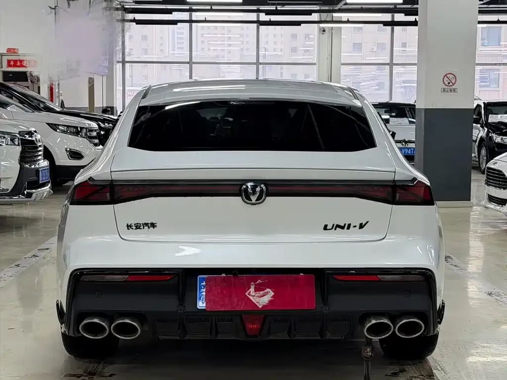 Changan UNI-V 2024 из CN, фото 2
