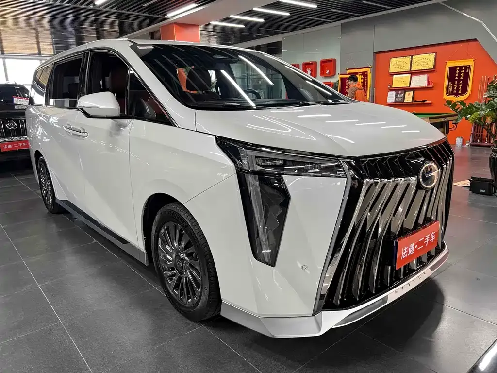 GAC Motor Trumpchi M8 — фото 8