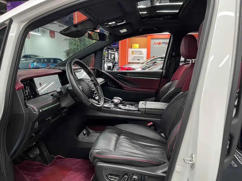 GAC Motor Trumpchi M8 — фото 10