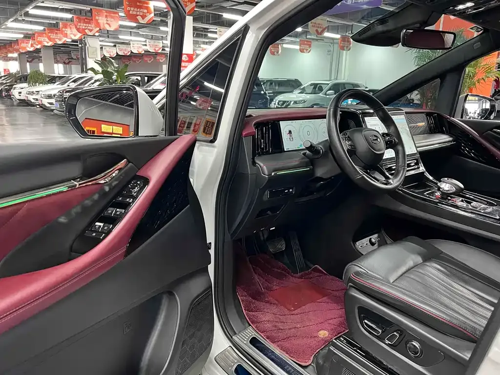 GAC Motor Trumpchi M8 — фото 4