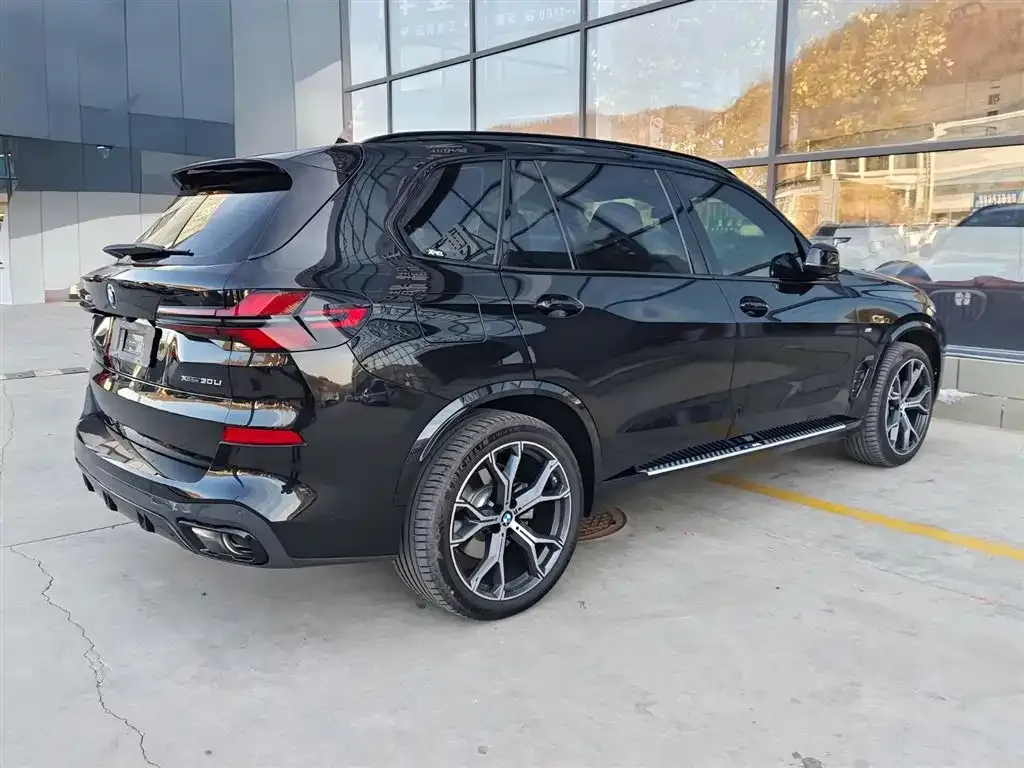 BMW X5 2025 из CN, фото 2