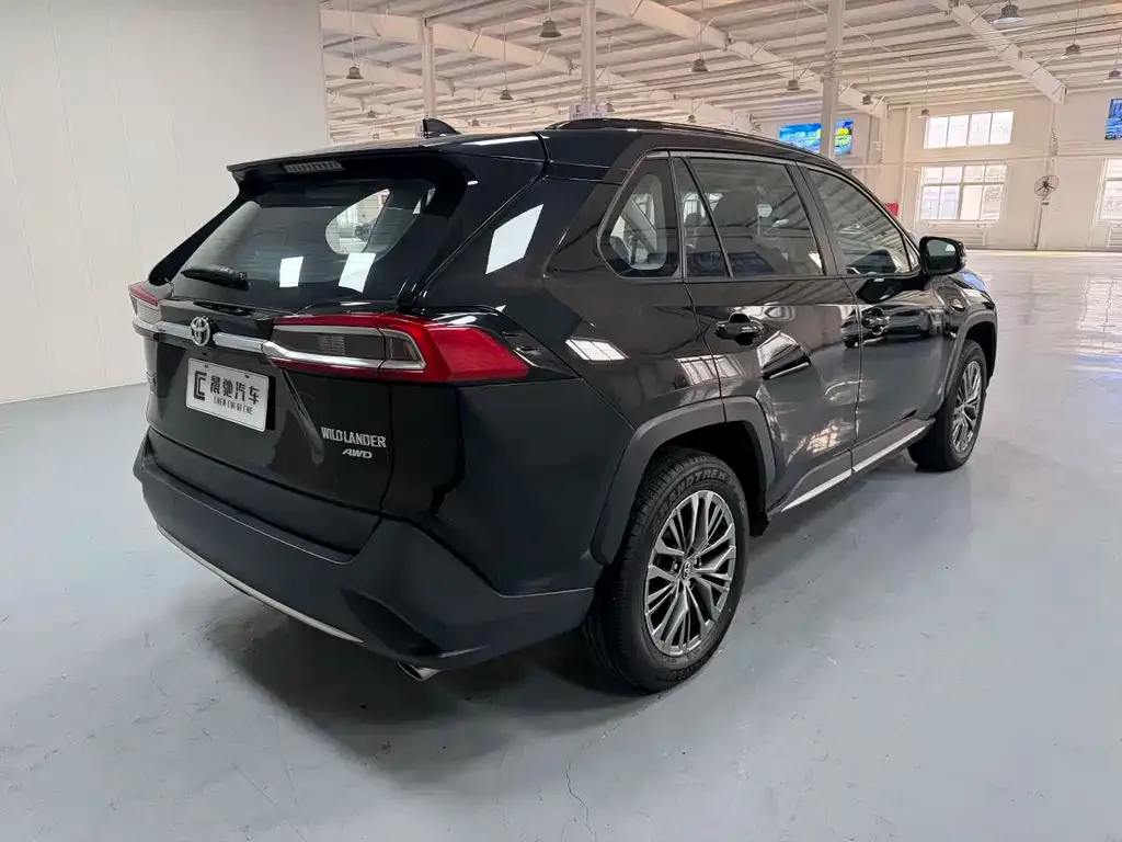 Toyota Wildlander 2023 из CN, фото 2