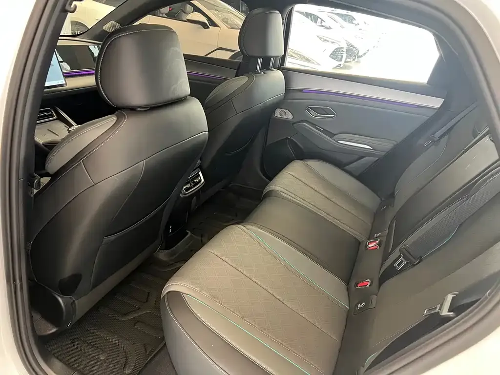BYD Qin L 2025 из CN, фото 3