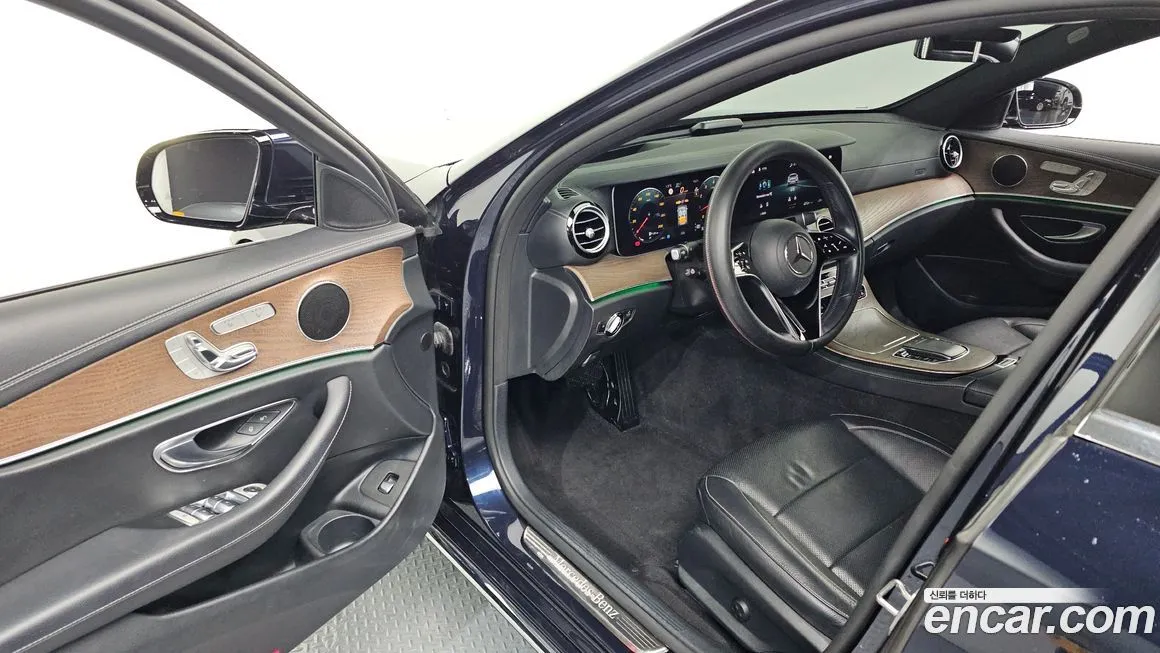 Mercedes-Benz E-Class 2022 из KR, фото 2