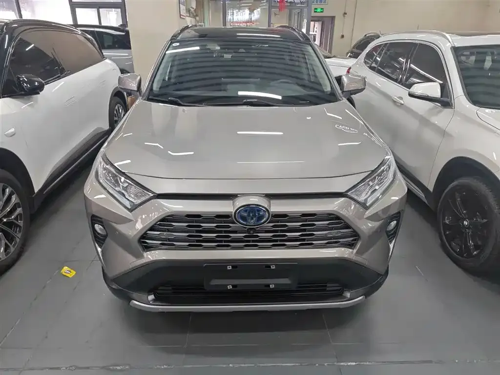 Toyota RAV4 2021 из CN, фото 2