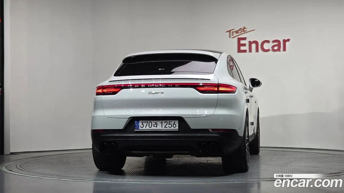 Porsche Cayenne 2023 из KR, фото 2