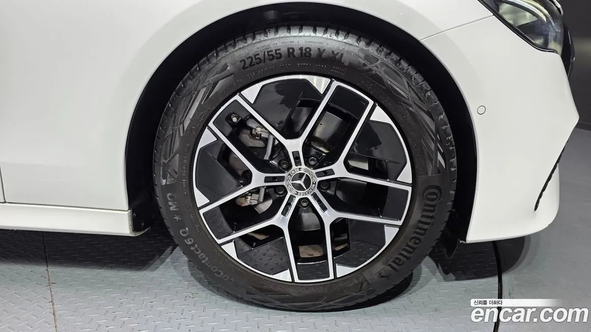 Mercedes-Benz E-Class 2025 из KR, фото 8