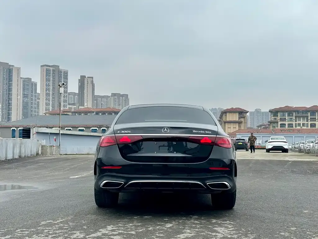 Mercedes-Benz E-Class 2025 из CN, фото 10
