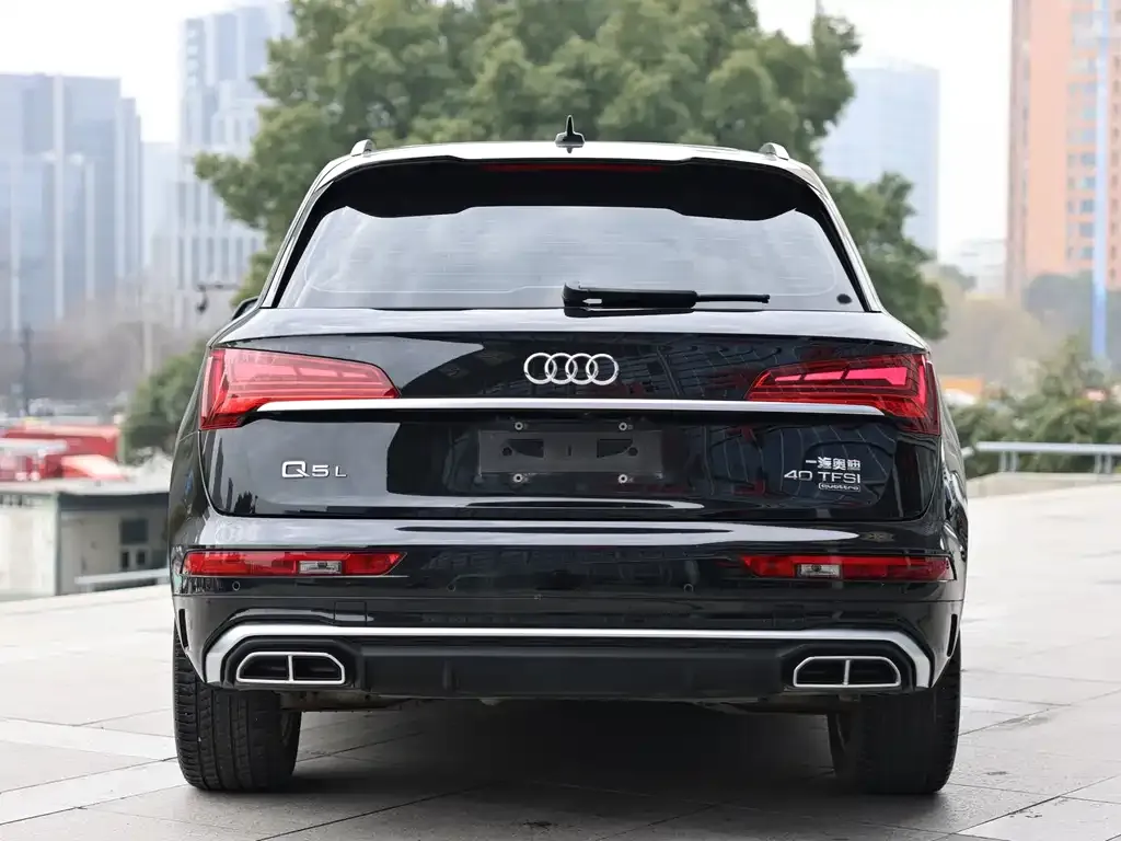 Audi Q5L 2022 из CN, фото 2