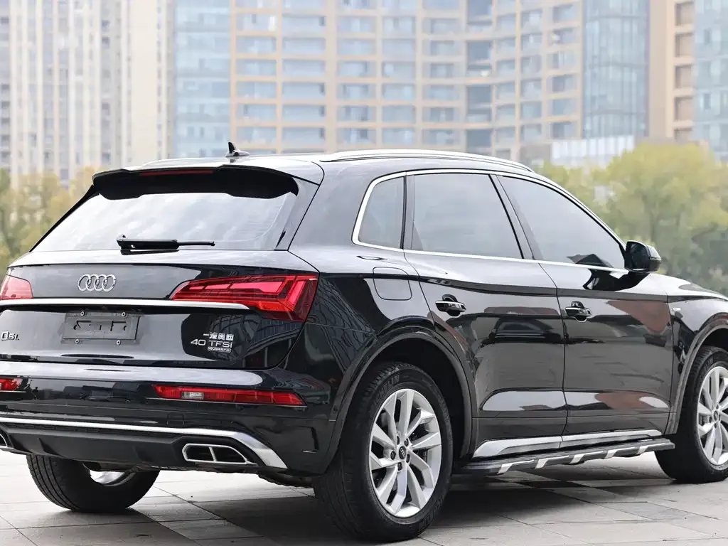 Audi Q5L 2022 из CN, фото 5