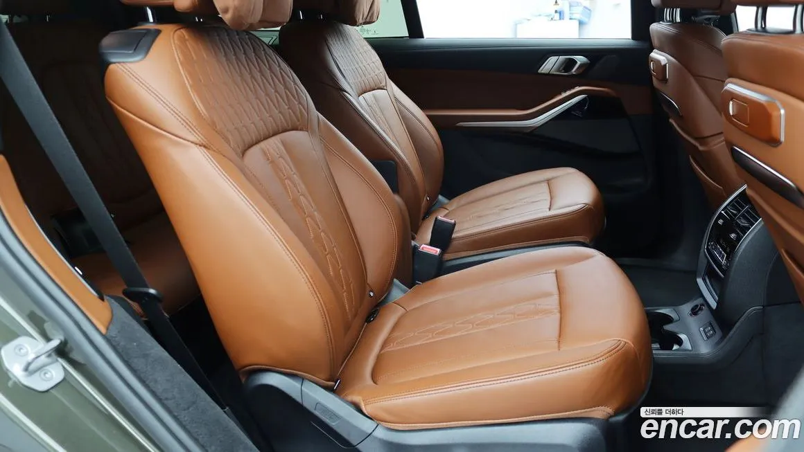 BMW X7 2024 из KR, фото 2