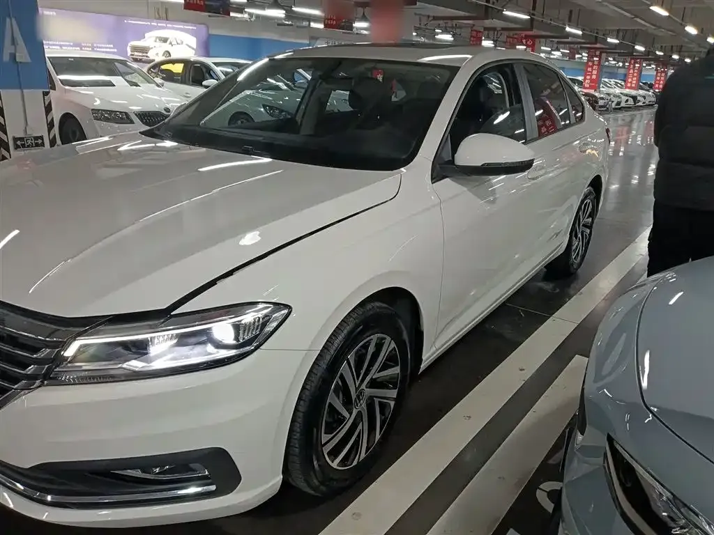 Volkswagen Lavida 2022 из CN, фото 1