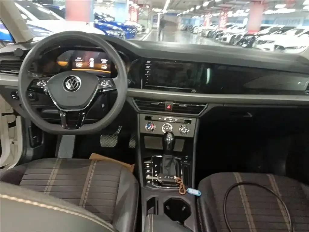 Volkswagen Lavida 2022 из CN, фото 8
