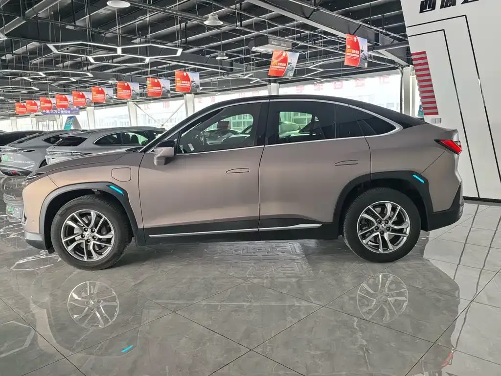 NIO EC6 — фото 10
