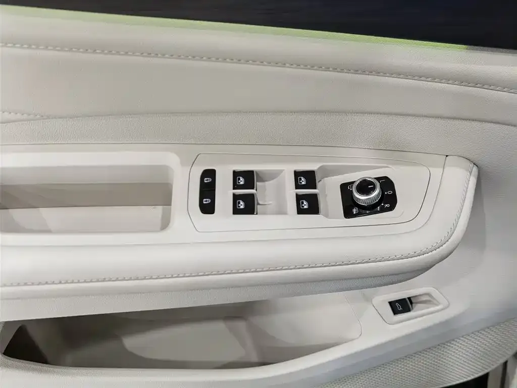 Volkswagen Viloran 2023 из CN, фото 5
