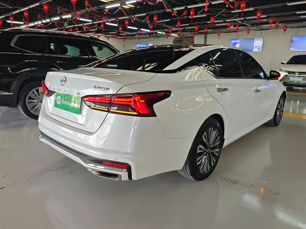 Nissan Teana 2023 из CN, фото 3