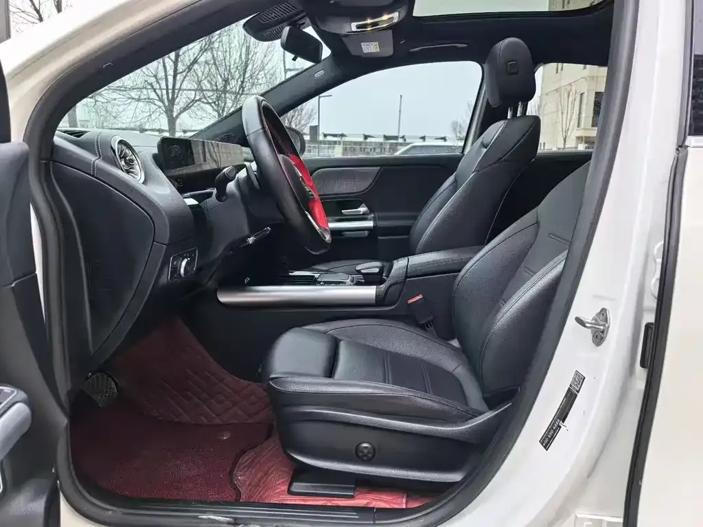 Mercedes-Benz EQA 2022 из CN, фото 2