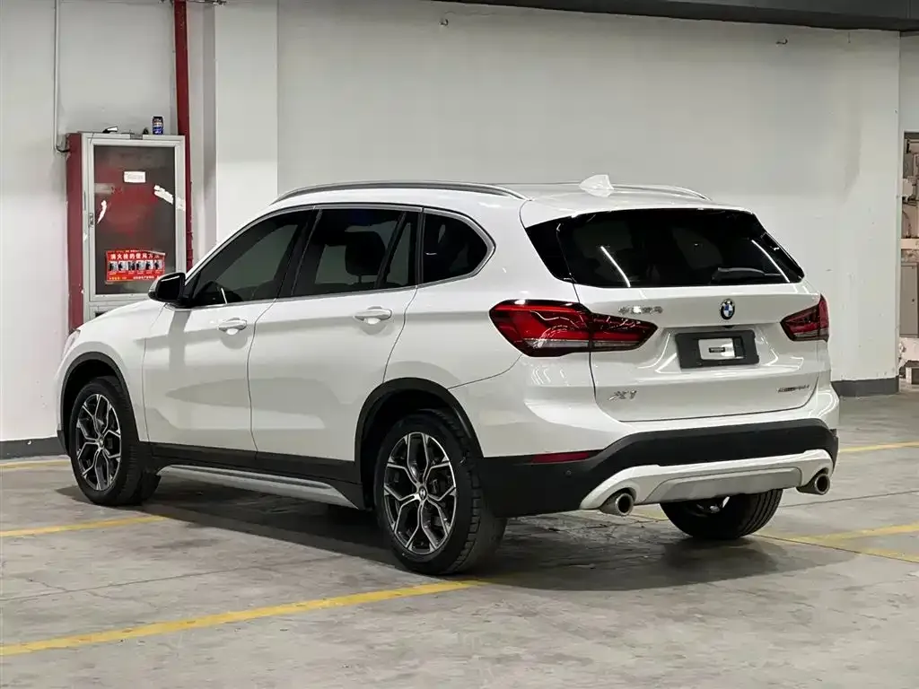 BMW X1 2021 из CN, фото 3