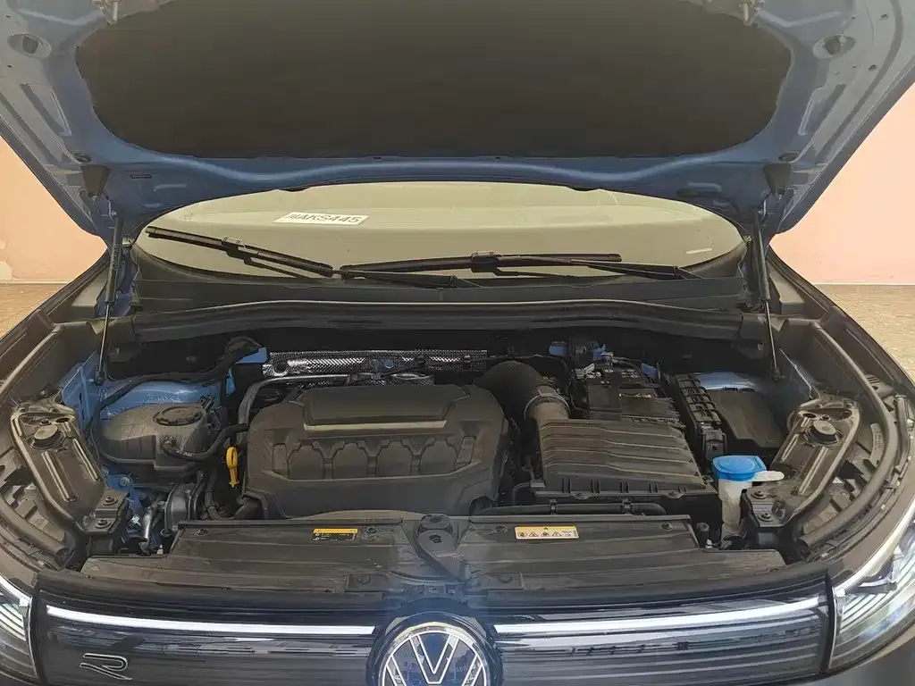 Volkswagen Tiguan L 2024 из CN, фото 6