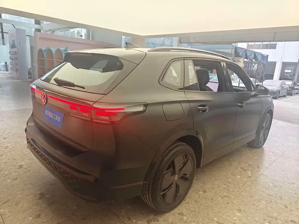 Volkswagen Tiguan L 2024 из CN, фото 8