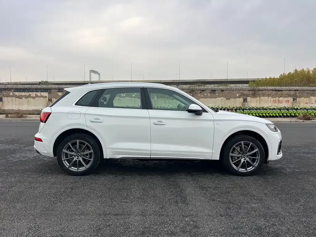 Audi Q5L 2023 из CN, фото 7