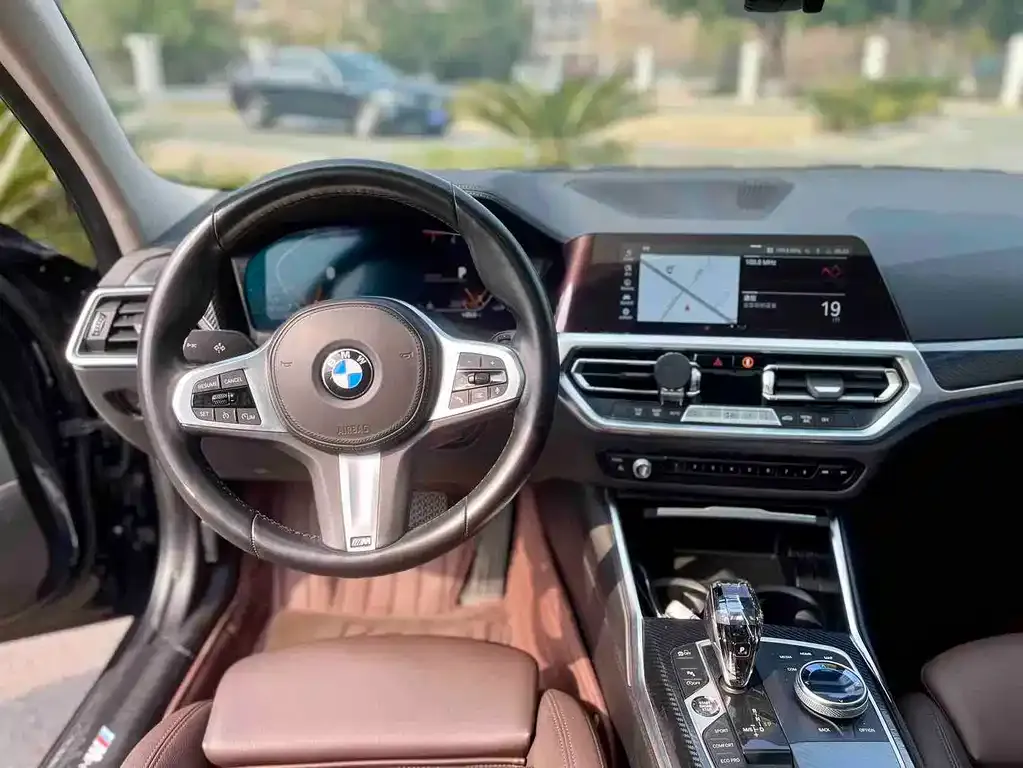 BMW 3 Series 2022 из CN, фото 3