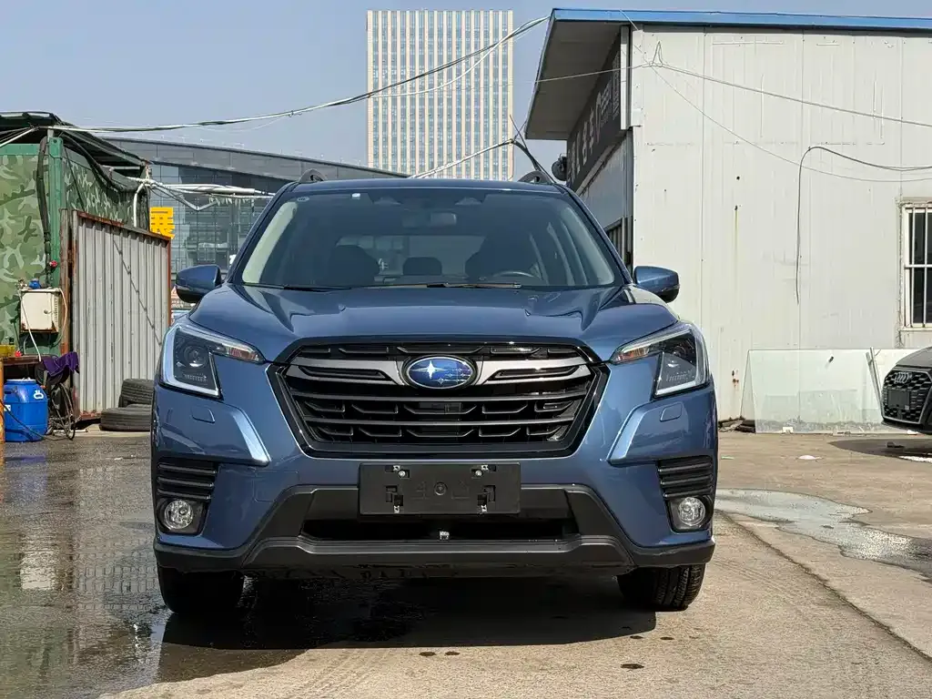Subaru Forester — фото 2