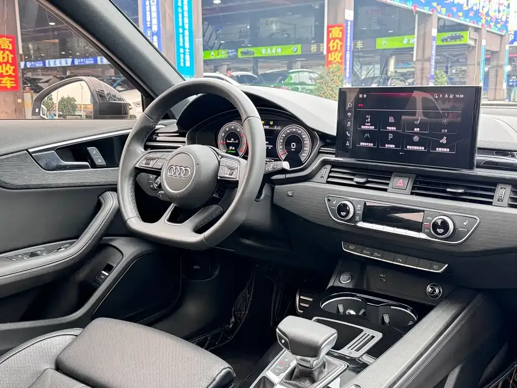 Audi A4L 2023 из CN, фото 8