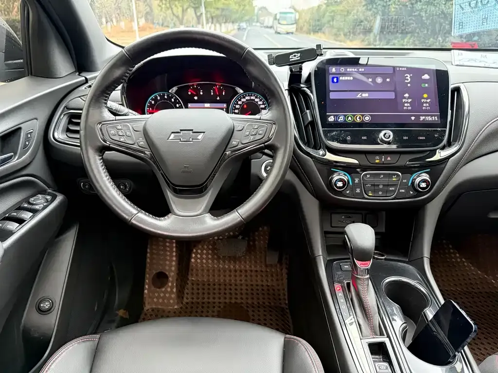 Chevrolet Equinox 2023 из CN, фото 2