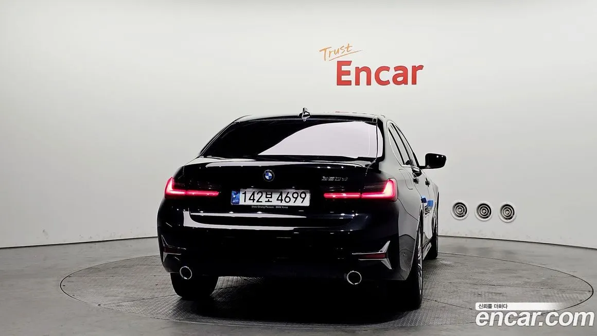 BMW 3-Series 2021 из KR, фото 3