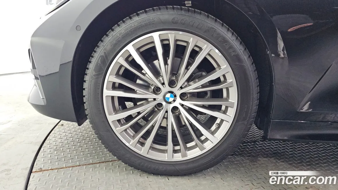 BMW 3-Series 2021 из KR, фото 6