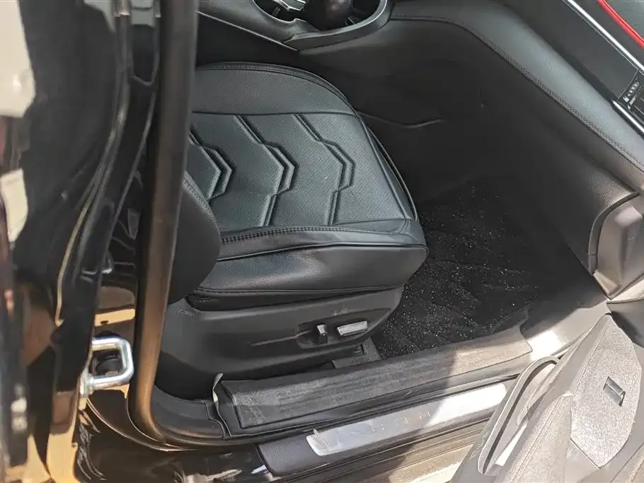 Toyota Camry 2022 из CN, фото 2