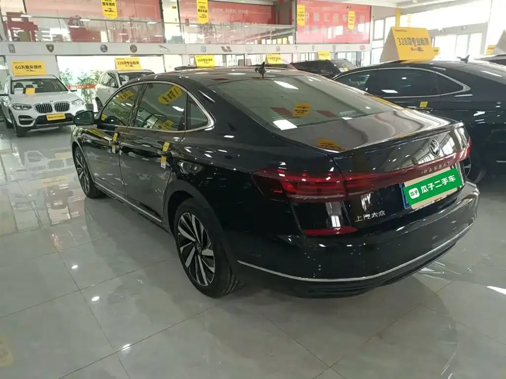 Volkswagen Passat — фото 10