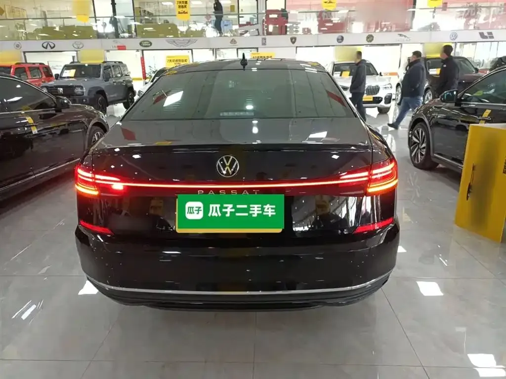 Volkswagen Passat — фото 4