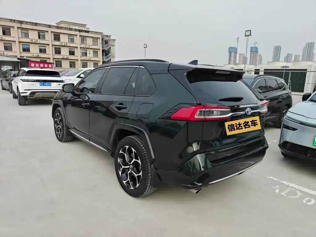 Toyota Wildlander New Energy 2022 из CN, фото 8