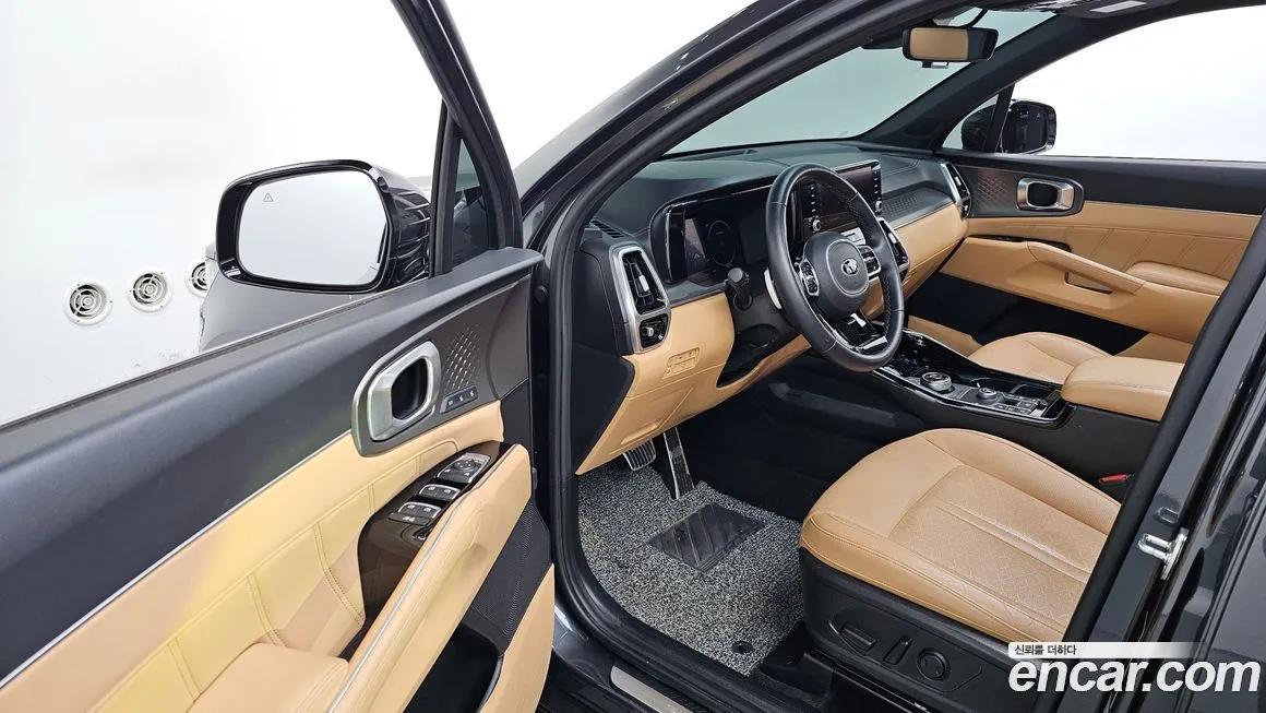 Kia Sorento — фото 6