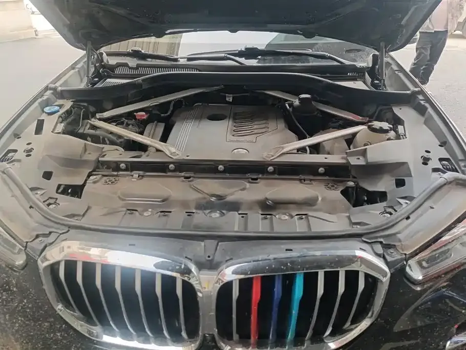 BMW X5 — фото 2