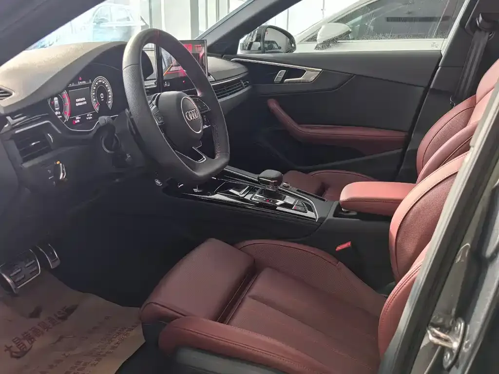 Audi A4L 2025 из CN, фото 2