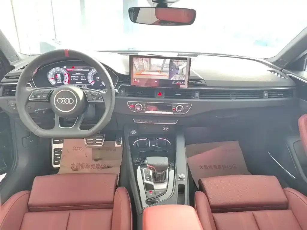 Audi A4L 2025 из CN, фото 4