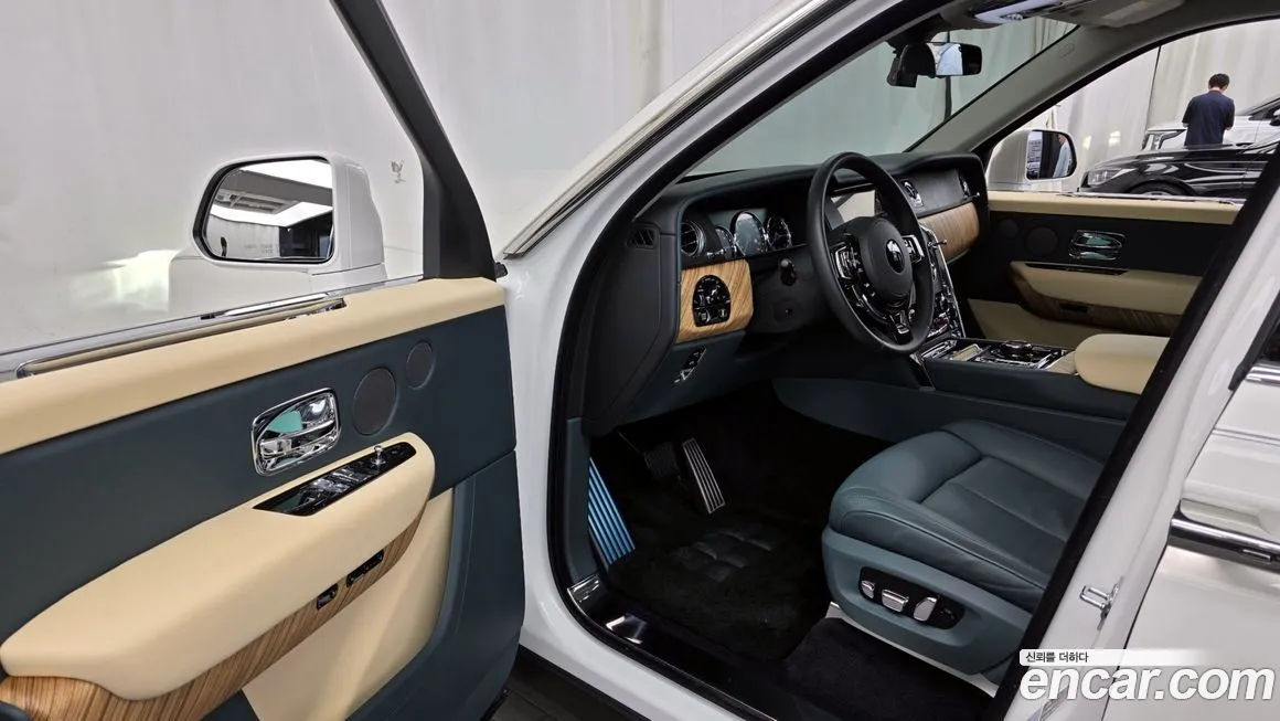 Rolls-Royce Cullinan 2023 из KR, фото 10