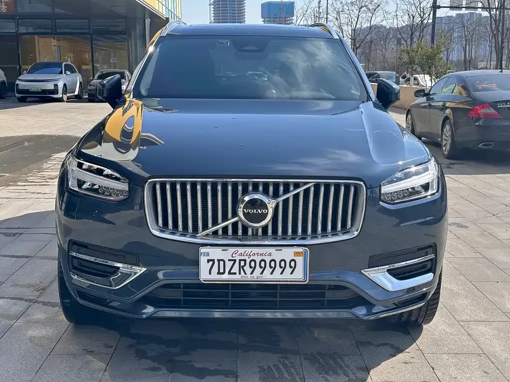 Volvo XC90 2024 из CN, фото 5