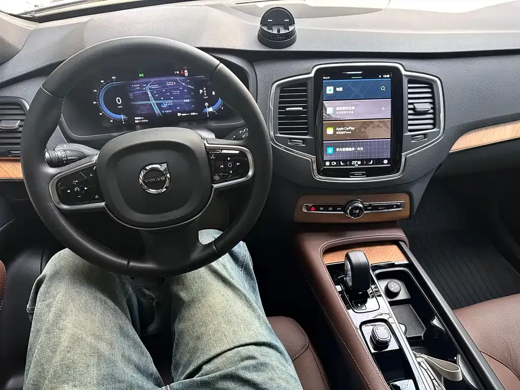 Volvo XC90 2024 из CN, фото 9
