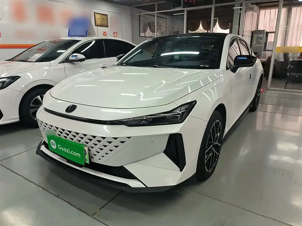 Changan UNI-V iDD 2024 из CN, фото 1