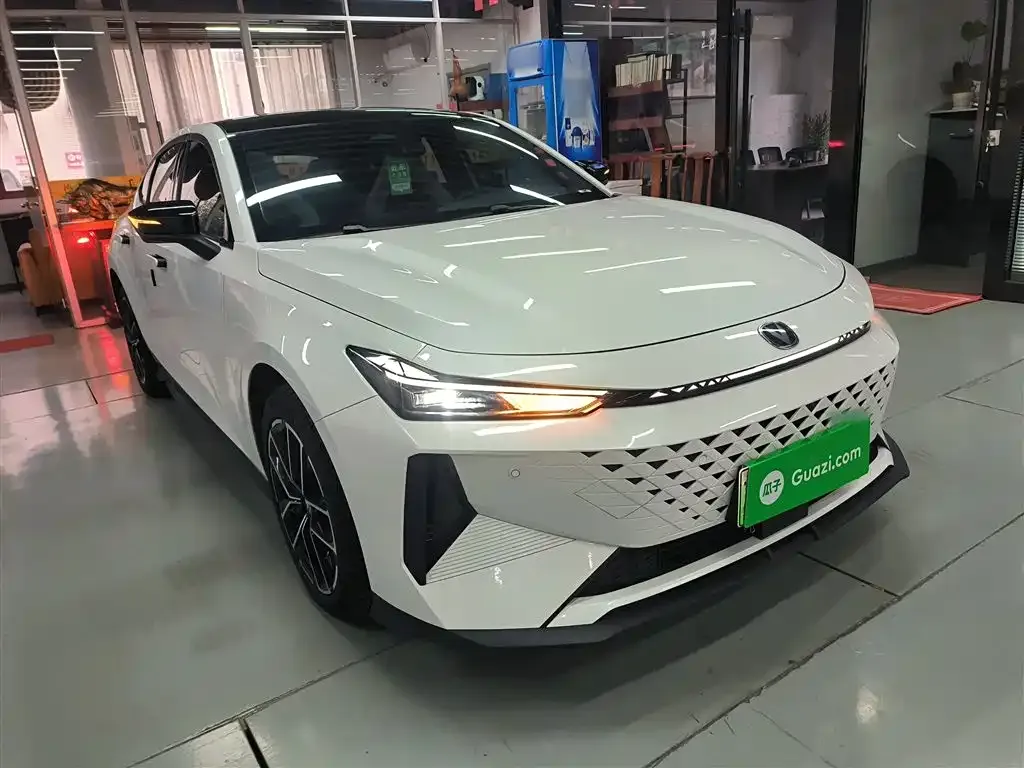 Changan UNI-V iDD 2024 из CN, фото 5