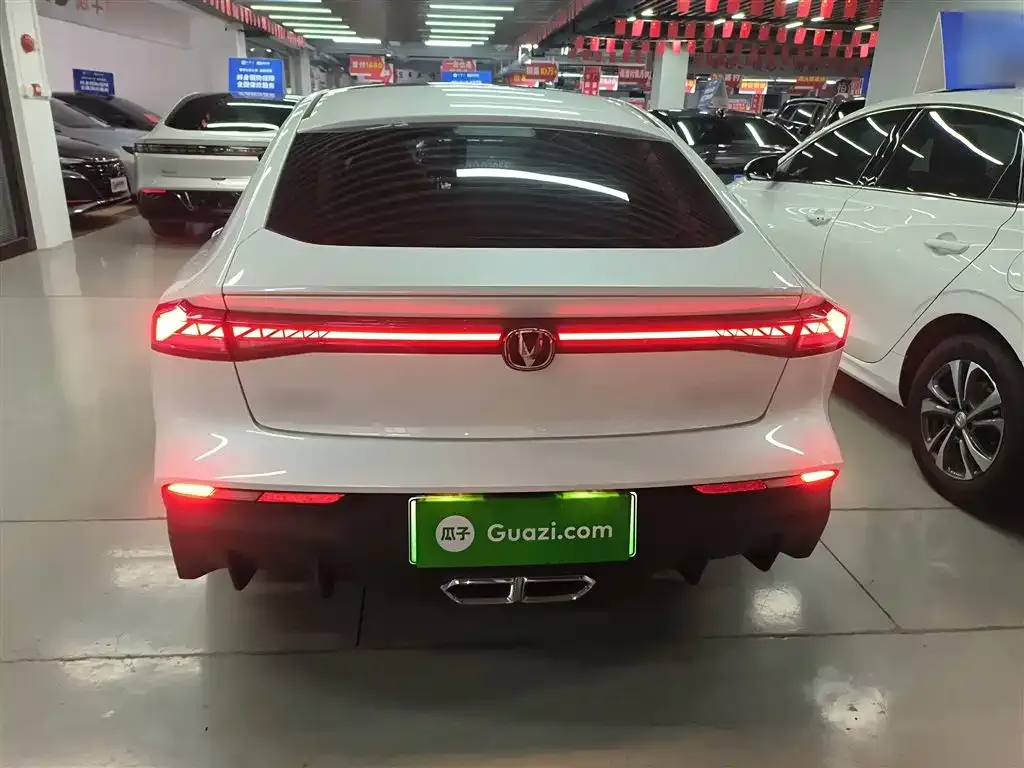 Changan UNI-V iDD 2024 из CN, фото 8